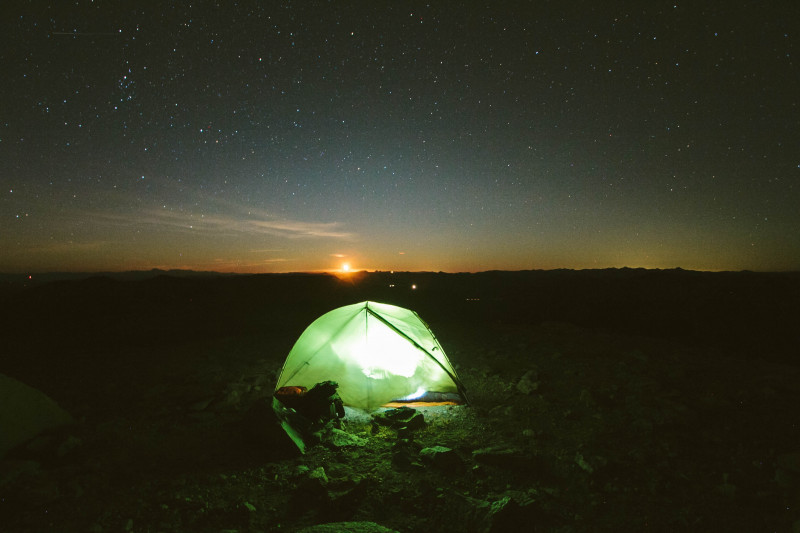 chi-attraversera-la-notte-con-noi